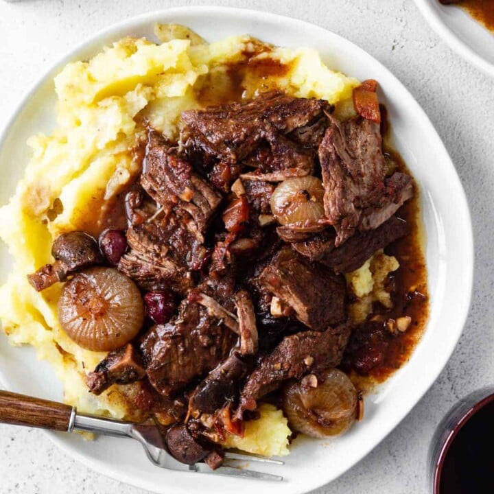 Slow Cooker Boneless Beef Ribs in Pomegranate Sauce Pass Me Some Tasty